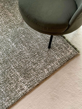 Tweed - B740 - 330x470cm