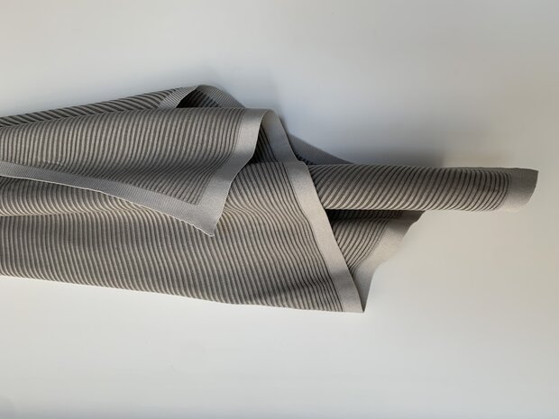 Bonnet plaid Linea - grey - babyformat 130x135