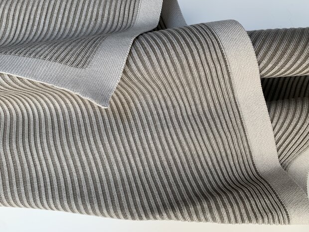 Bonnet plaid Linea - grey - babyformat 130x135