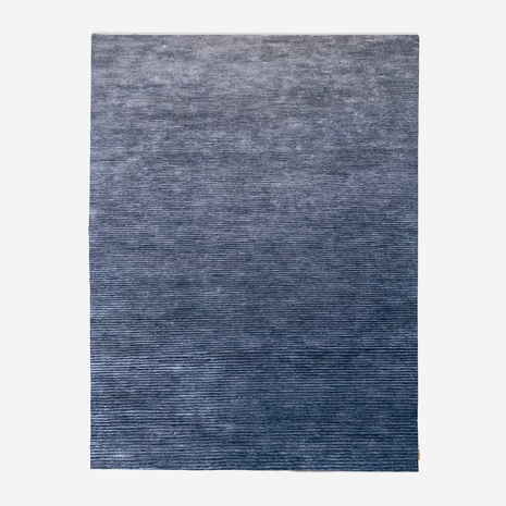 Vlas - Basalt - 220x300