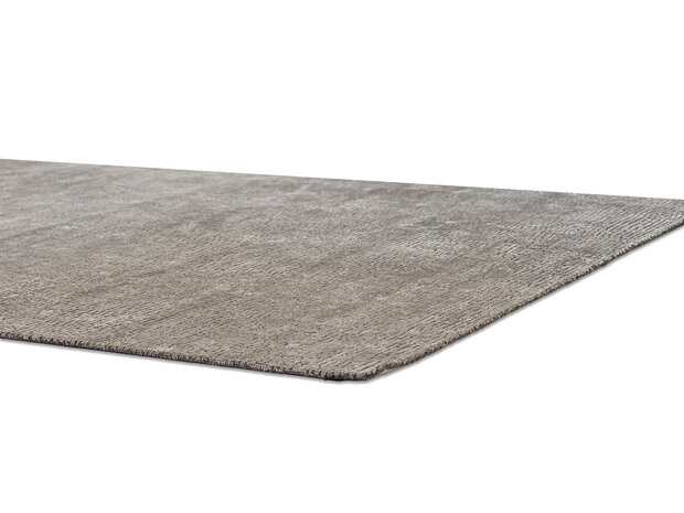 Vlas Kochie - Cement - 300x400