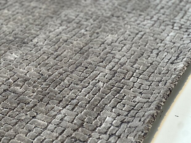 Vlas Kochie - Cement - 300x400